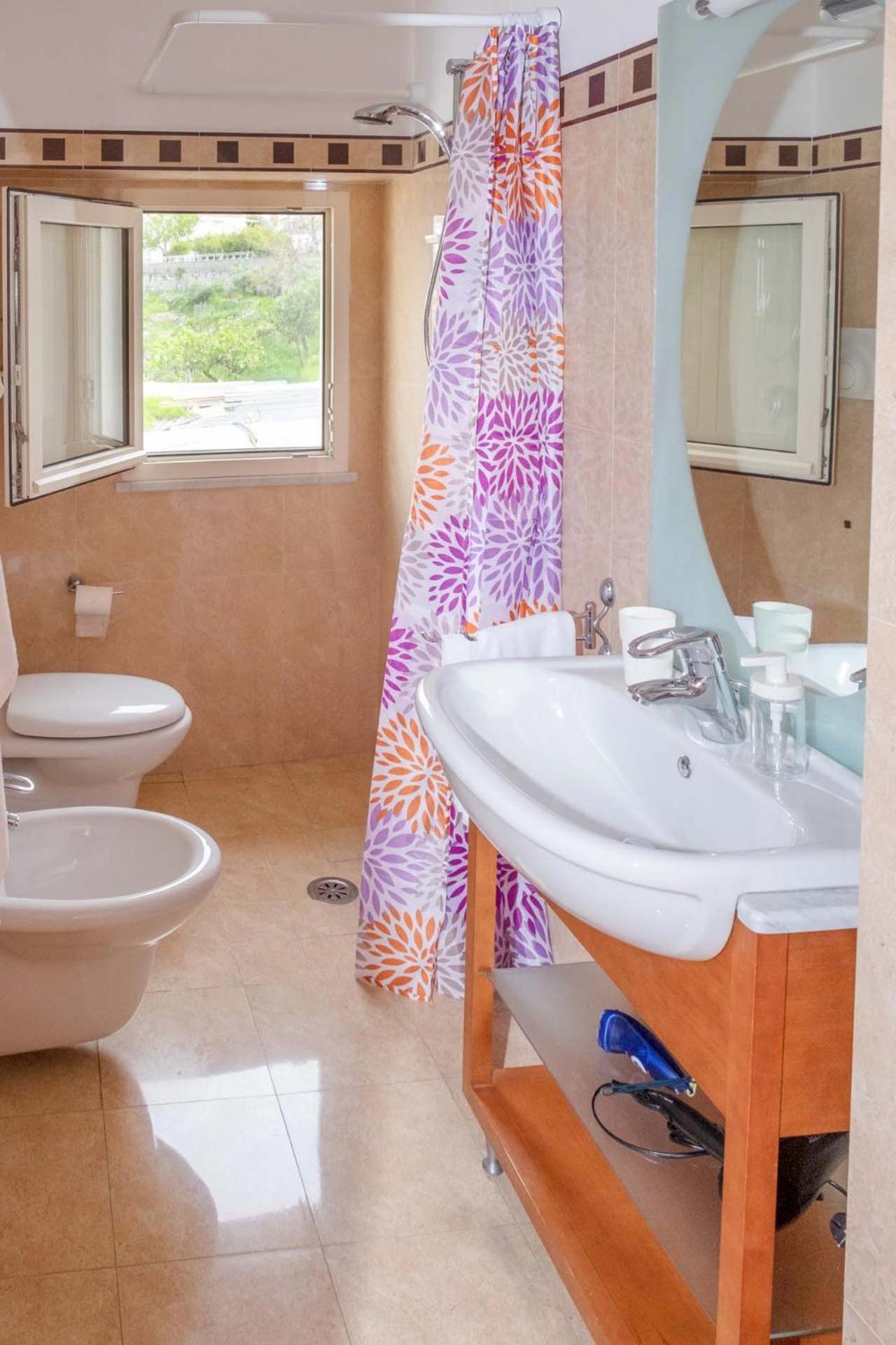 Casa Mareluna Віко-Екуенсе Номер фото